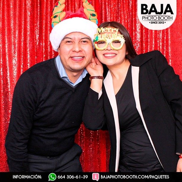 AGENDA 2024 YA ESTA ABIERTA ❗✅, NO olvides agregar el #photobooth dale un toque divertido🎉 a tu evento con BAJA PHOTO BOOTH📷 estamos disponibles en el 664 3066139 📞www.bajaphotobooth.com

#bodas #quinceaños #cumpleaños #props #funnyphoto #wedding #sweetsixteen #tijuana #fun #photographer #valledeguadalupe #boda #2022 #party #fiesta #despedidadesoltera #bautizo #happybirthday #photo #fotos